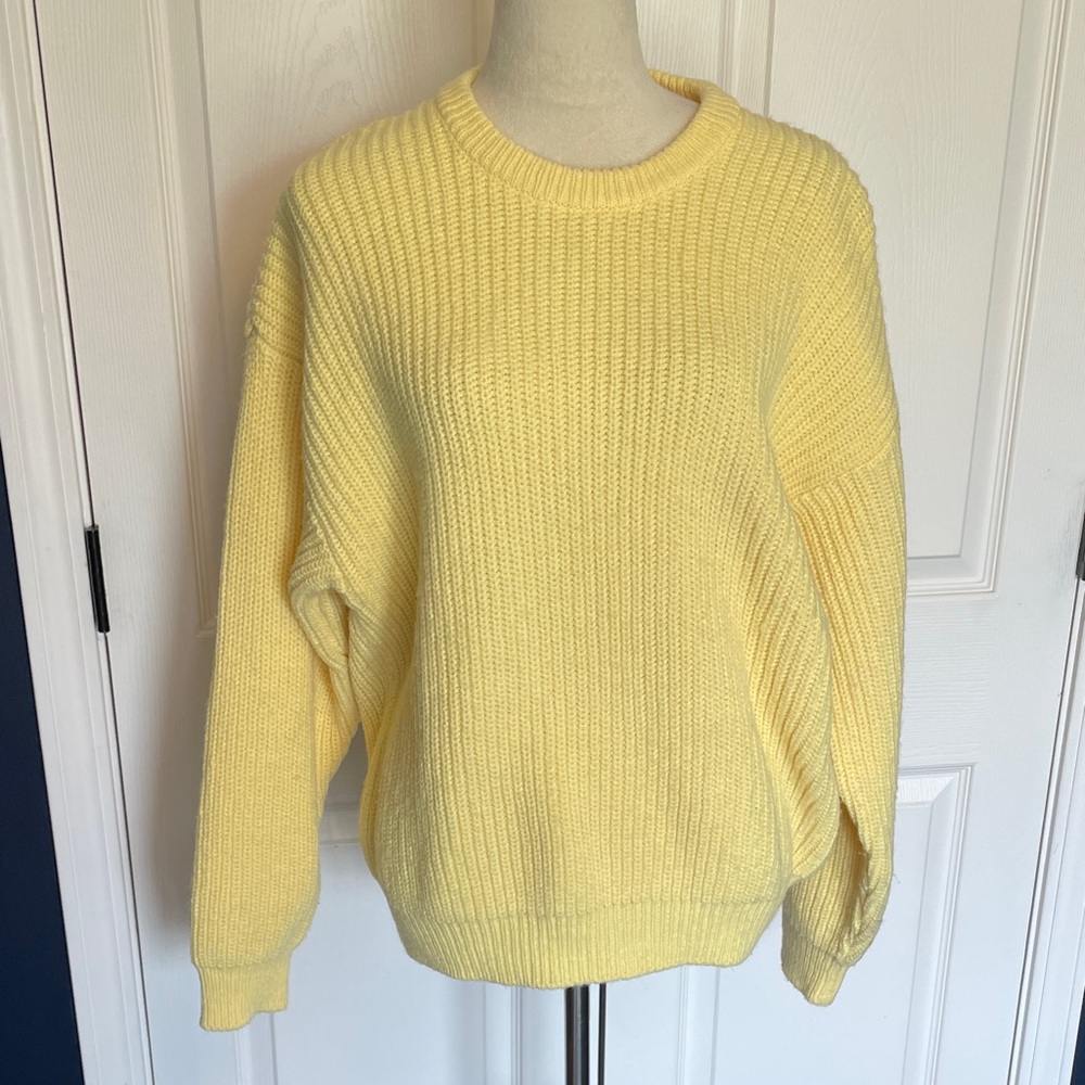 United Colors Of Benetton Soft Yellow Crewneck Chunky Sweater Italy Size
